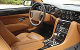 Bentley Brooklands. Modelo 2008. Imagen. Interior. Volante. Salpicadero. Palanca de cambios autom�tica. Asientos de cuero.