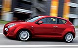 Alfa Romeo MiTo. Modelo 2009. Imagen exterior. Lateral. Movimiento. Carretera. Rojo Giulietta. Llantas de aleaci�n ligera de 18 pulgadas.