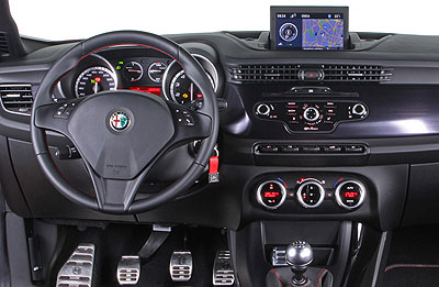 Alfa Romeo Giulietta 1.7 TBi 235 CV Quadrifoglio Verde. Modelo 2010.