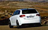 Audi S3. Modelo 2008. Sportback. Imagen. Movimiento. Posterior lateral. Blanco