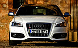 
Audi S3. Modelo 2008. Sportback. Imagen. Coche parado. Frontal. Blanco