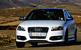 Audi S3. Modelo 2008. Sportback. Imagen. Movimiento. Frontal. Blanco