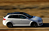 Audi S3. Modelo 2008. Sportback. Imagen. Movimiento. Lateral derecho. Blanco