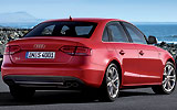 Audi S4. Modelo 2009. Imagen. Exterior. Posterior lateral. Coche parado. Carretera. Rojo.