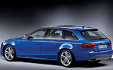 Audi S4. Modelo 2009. Imagen. Exterior. Lateral posterior. Coche parado. Estudio. Azul.