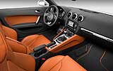 Audi  TTS 2.0 TFSI quattro. Modelo 2009. Imagen. Interior. Salpicadero. Volante deportivo multifuncional de cuero en dise�o de 3 radios con levas. Palanca de cambios autom�tica. Freno de mano. Navegador. Asientos delanteros deportivos con tapicer�a en cuero Impuls.