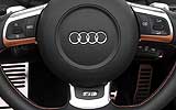 Audi  TTS 2.0 TFSI quattro. Modelo 2009. Imagen. Interior. Detalle volante deportivo multifuncional de cuero en dise�o de 3 radios con levas de cambio.