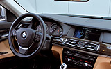 BMW Serie 7. Modelo 2009. Carrocer�a corta. Imagen. Interior. Salpicadero. Volante. Consola central. Navegador. Palanca de cambios autom�tica. Asientos.