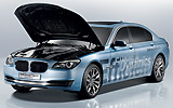 BMW Concept 7 Series ActiveHybrid. Prototipo 2008. Imagen. Frontal- lateral. Cap� levantado. Coche parado. Estudio. Azul.