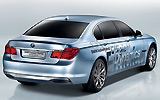 BMW Concept 7 Series ActiveHybrid. Prototipo 2008. Imagen. Posterior- lateral. Coche parado. Estudio. Azul.
