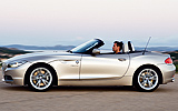 BMW Z4. Modelo 2009. Imagen exterior. Lateral. Coche parado. Descapotado. Carretera.