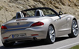 BMW Z4. Modelo 2009. Imagen. Exterior. Posterior lateral. Coche en movimiento. Carretera.