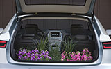 Chevrolet Volt. Modelo 2011. Imagen. Exterior. Detalle maletero con carga.