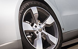 Chevrolet Volt. Modelo 2011. Imagen. Exterior. Detalle llanta.