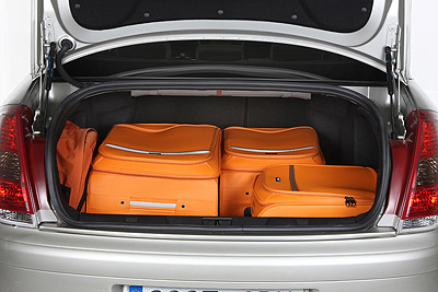 Citro&euml;n C4 Sed&aacute;n. Modelo 2005