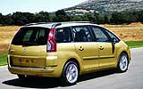 Citro�n C4 Grand Picasso. Modelo 2008. Imagen. Exterior. Posterior lateral. Movimiento. Carretera. Oro Anodise Metalizado.