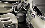Citro�n C4 Grand Picasso. Modelo 2008. Imagen. Interior. Salpicadero. Consola central. Cuadro de mandos. Asientos delanteros.