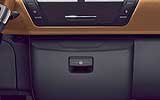 Citro�n C4 Grand Picasso. Modelo 2008. Imagen. Interior. Guantera central.