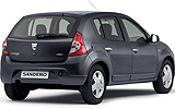 Dacia Sandero. Modelo 2009. Imagen exterior. Posterior lateral. Coche parado. Estudio.