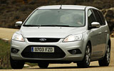 Ford Focus. Modelo 2008. Carrocer�a familiar. Sportbreak. Imagen. Frontal lateral. Movimiento. Carretera. Plata perla.