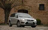 Ford Focus. Modelo 2008. Carrocer�a familiar. Sportbreak. Imagen. Frontal lateral. Est�tica. Carretera. Plata perla.