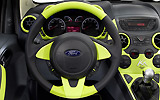 Ford Ka Digital. Modelo 2009. Imagen. Interior. Salpicadero. Mandos en el volante. Cuadro de instrumentos. Consola central. Radio CD.