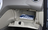 Ford Ka. Modelo 2009. Imagen. Interior. Guantera.