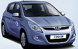 Hyundai i20 Blue. Modelo 2009. Imagen exterior. Frontal lateral cenital. Coche parado. Estudio.