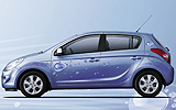 Hyundai i20 Blue. Modelo 2009. Imagen exterior. Lateral. Coche parado. Estudio.