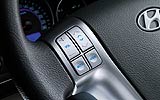 Hyundai ix55. Modelo 2009. Imagen. Interior. Mandos en el volante.