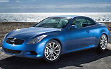 Infiniti G37 Cabrio. Modelo 2009. Imagen. Exterior. Frontal lateral. Coche parado. Carretera. Techo duro plegable sobre la carrocer�a. Azul.