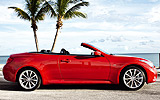 Infiniti G37 Cabrio. Modelo 2009. Imagen. Exterior. Lateral. Coche parado. Carretera. Descapotado. Rojo.