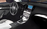 Infiniti G37 Cabrio. Modelo 2009. Imagen. Interior. Salpicadero. Volante. Consola central. Navegador. Palanca de cambios autom�tica. Asientos.