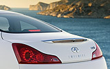 Infiniti G37 Coup�. Modelo 2009. Imagen exterior. Detalle. Port�n maletero. Pilotos traseros. Moonlight White.