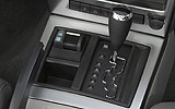 Jeep Cherokee. Modelo 2008. Imagen. Interior. Detalle palanca de cambios autom&aacute;tica.