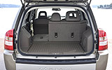 Jeep Compass. Modelo 2007. Imagen. Interior. Maletero. Asiento izquierdo trasero plegable.