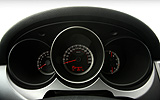 KIA Magentis. Modelo 2009. Imagen interior. Cuadro de mandos. Veloc�metro. Cuentarrevoluciones.