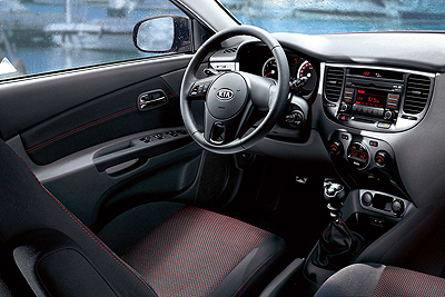 KIA Rio. Modelo 2010.
