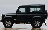 Land Rover Defender 90 SW SVX. Modelo 2008. Imagen. Exterior. Lateral. Coche parado. Negro.