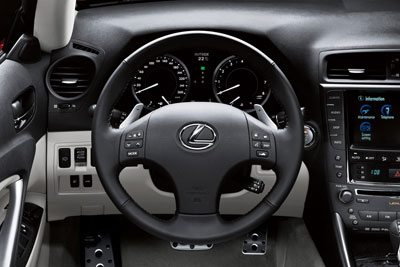 Lexus IS C. Modelo 2009