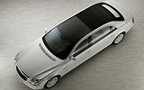 Maybach Landaulet. Modelo 2009. Imagen. Exterior. Lateral cenital. Coche parado. Estudio. Capota de lona. Blanco.