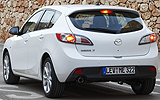 Mazda3. Modelo 2009. Versi�n i-stop. Imagen. Exterior. Lateral posterior. Coche parado. Color Crystal White Pearl Mica.