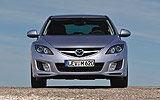 Mazda6. Modelo 2008. Kit deportivo (SAP). Imagen. Frontal. Coche parado. Carretera. Color Gris.