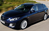 Mazda6 Wagon. Modelo 2008. Kit deportivo (SAP). Imagen. Exterior. Frontal lateral cenital. Coche en movimiento. Carretera.