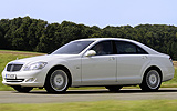 Mercedes-Benz Clase S 320 CDI BlueEFFICIENCY. Modelo 2009. Imagen. Exterior. Lateral frontal. Movimiento. Blanco.