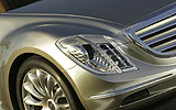 Mercedes-Benz F 700