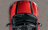 MINI John Cooper Works Cabrio. Modelo 2009. Imagen. Exterior. Cenital. Coche parado. Carretera. Rojo.