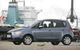 Mitsubishi Colt. Modelo 2009