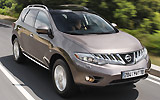 Nissan Murano. Modelo 2009. Imagen. Lateral- frontal. Coche en movimiento. Carretera. Marr�n.