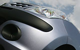 Nissan Pixo. Modelo 2009. Imagen. Exterior. Detalle faro izquierdo y antiniebla.